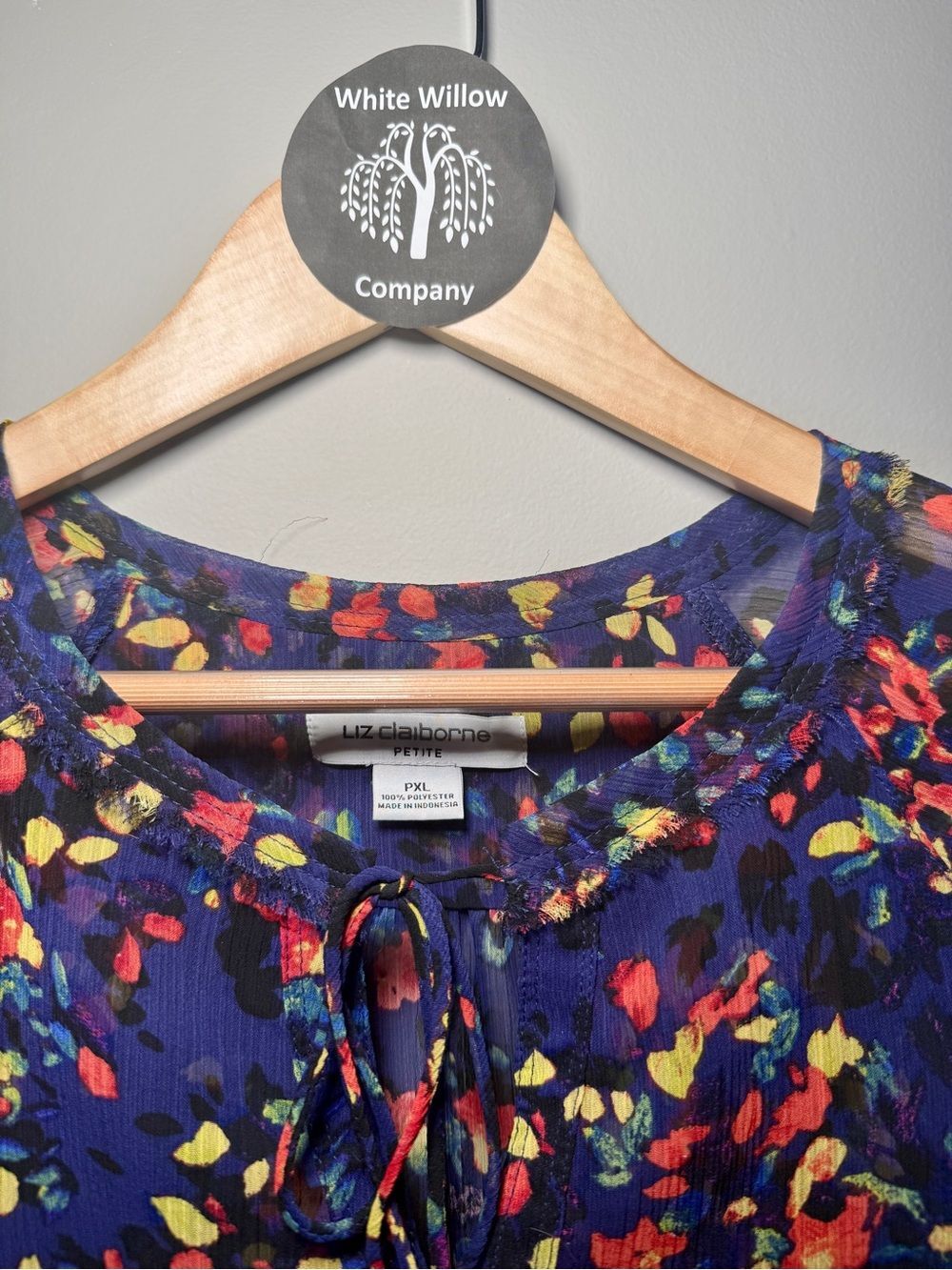 Liz Claiborne Women's Petite Purple Multicolor Floral Cap-Sleeve Sheer Blouse Si - Picture 3 of 5